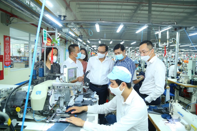 05112021-doan-cong-tac-bo-ldtbxh-kiem-tra-tai-thai-binhv1docx-1636159397865.jpeg